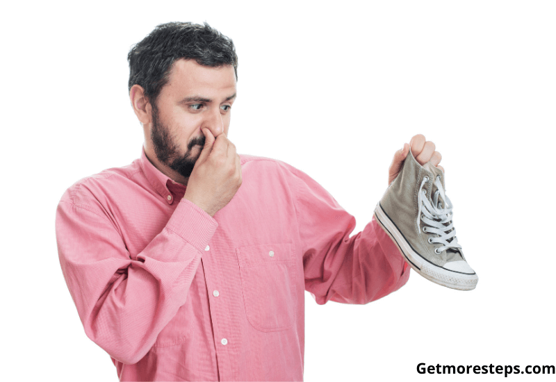 How to get rid of the smell of the shoes